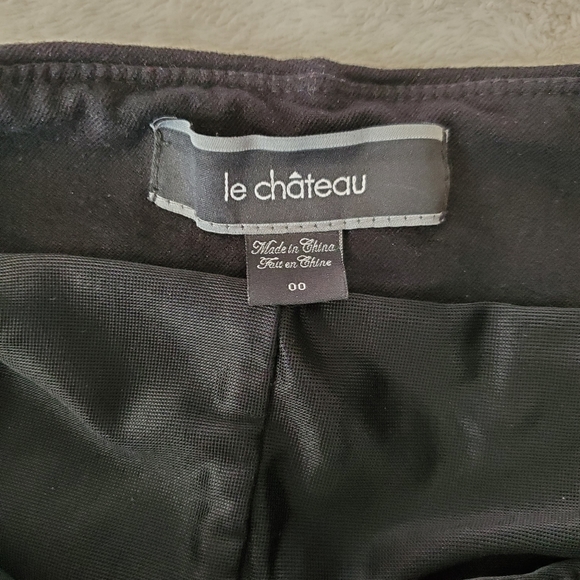 Le Chateau Black Stretch Relaxed Dress Capris, Size 00 - Picture 2 of 4